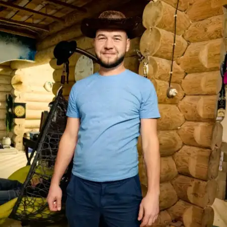 Азат, 36Россия