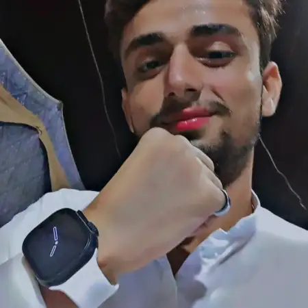 Umar, 21Пакистан