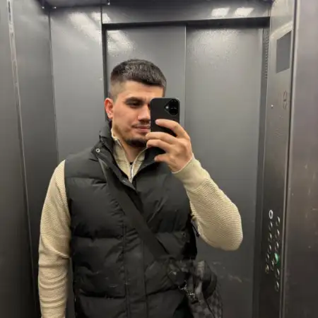 Zaur