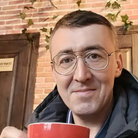 Альгис, 42Россия