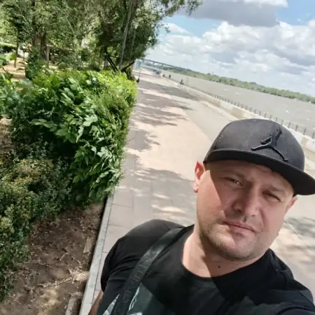 Nik