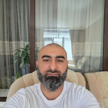 Али, 43 Россия