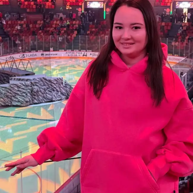Диана, 26, Россия