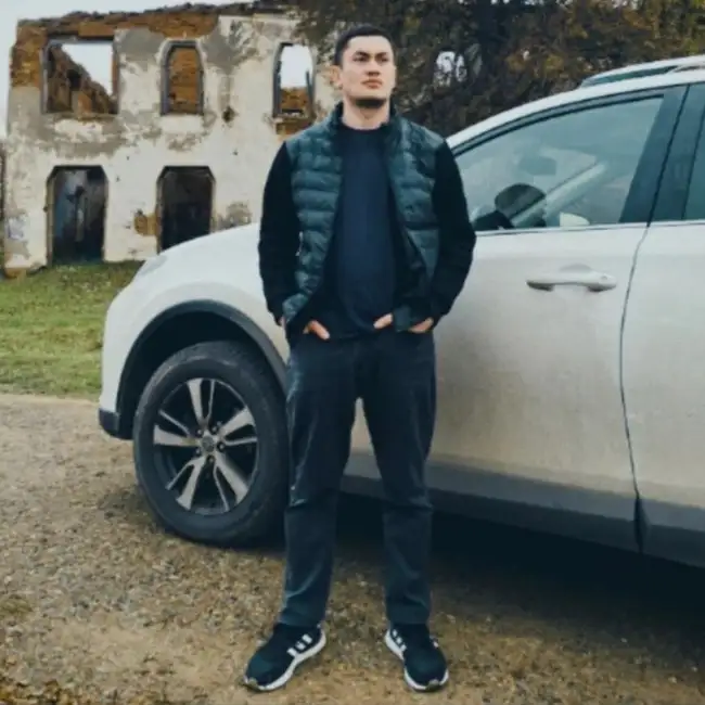 Мубориз, 26, Екатеринбург, Россия
