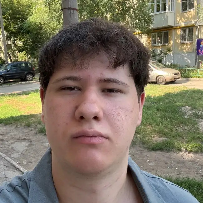 Ильнур, 19, Россия